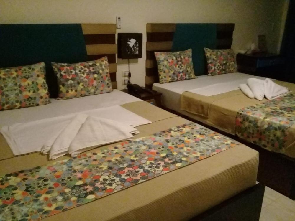 Great Pyramid Inn Image 61