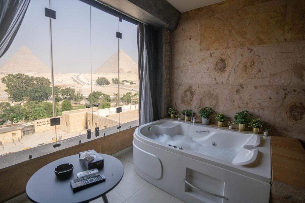 Great Pyramid Inn Image 76