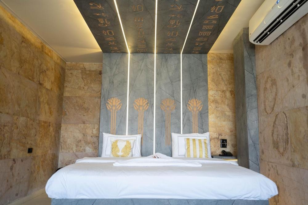 Great Pyramid Inn Image 86