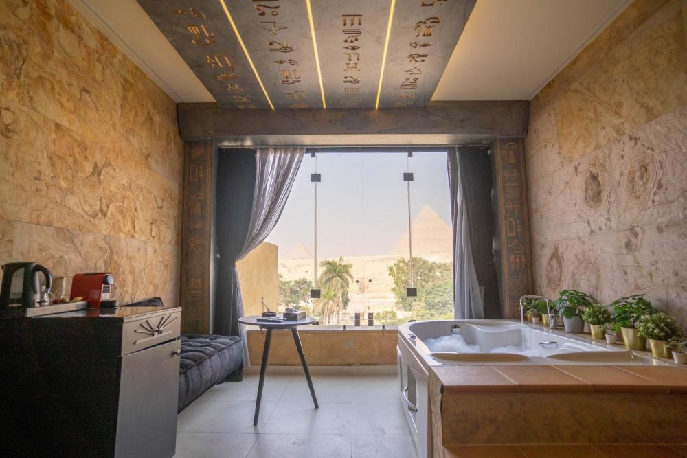 Great Pyramid Inn Image 90